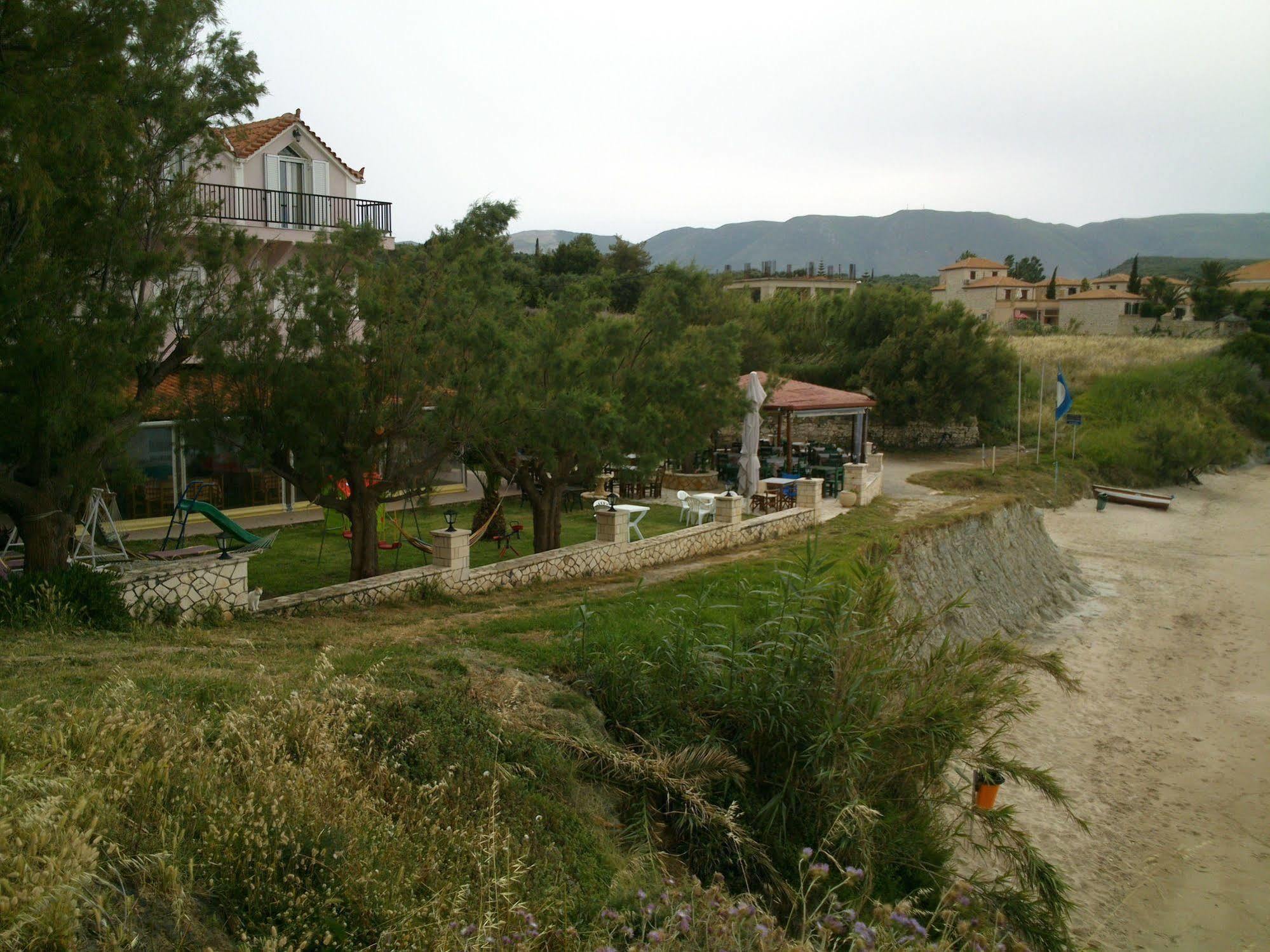 Kavos Psarou Studios & Apartments Exterior photo